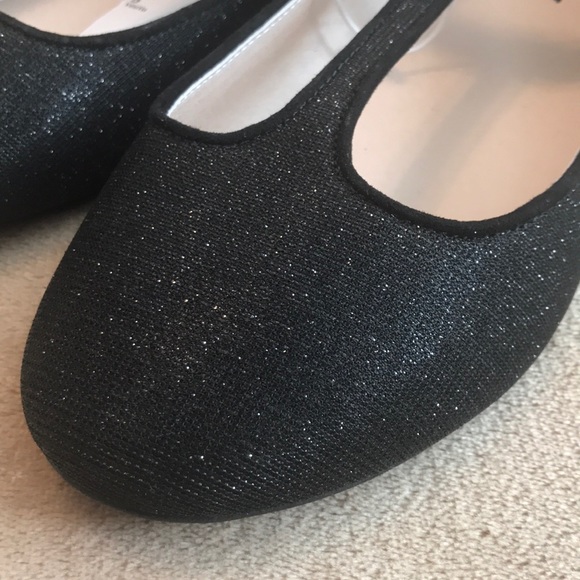 COPY - Shoes . Children’s Place Girls size 5 (big girls) dress shoes. - Picture 2 of 8